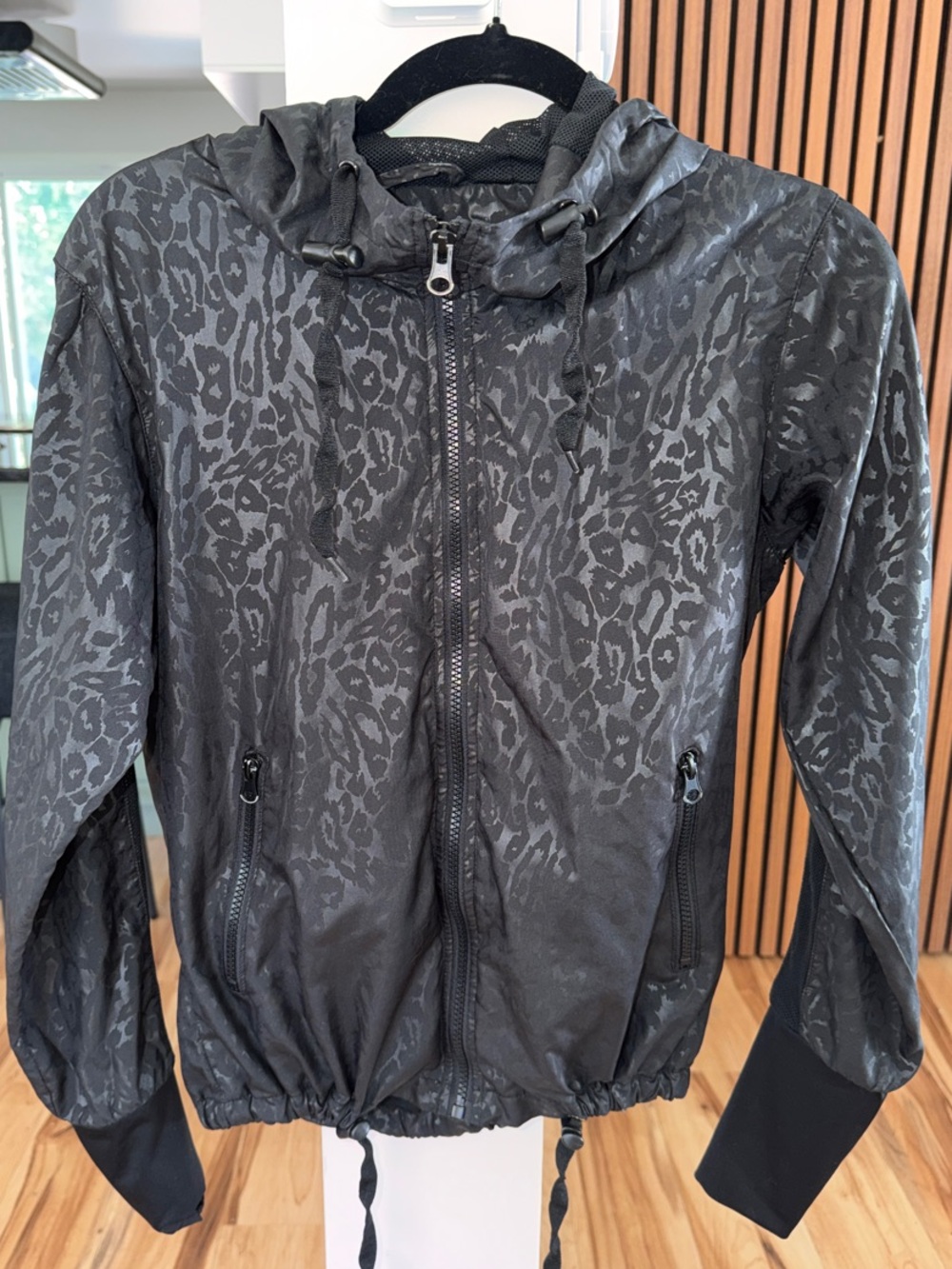 Women’s Zyia XS Black Leopard-Print Jacket with Hood